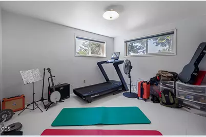 1011 Newcastle Avenue, Klamath Falls, OR 97601 - Photo 34