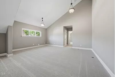 19358 SW Laurelhurst Way, Bend, OR 97702 - Photo 30