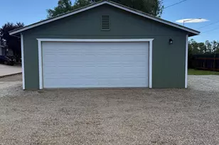 3880 Antelope Rd, White City, OR 97503 - Photo 16