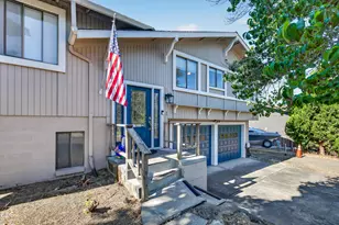 2570 Samoan Wy, Medford, OR 97504 - Photo 2
