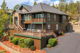 9629 Kestrel Rd, Klamath Falls, OR 97601 - Photo 2
