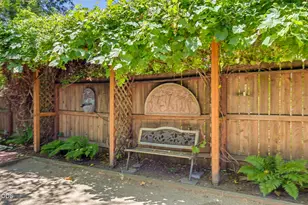 1836 Woodlawn Dr, Medford, OR 97504 - Photo 66