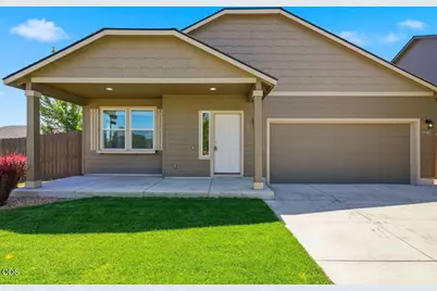 2502 NW Glen Oak Avenue, Redmond, OR 97756 - Photo 1