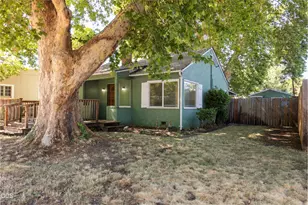 805 Taylor St, Medford, OR 97504 - Photo 2