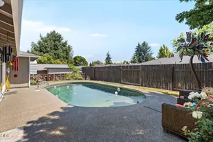 1348 Ramada Ave, Medford, OR 97504 - Photo 18