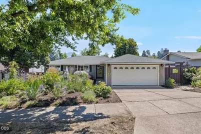 1348 Ramada Avenue, Medford, OR 97504 - Photo 1