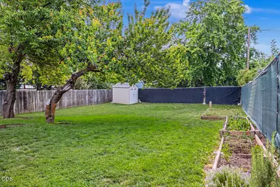2110 Holabird Avenue, Klamath Falls, OR 97601 - Photo 6