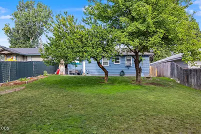 2110 Holabird Avenue, Klamath Falls, OR 97601 - Photo 8