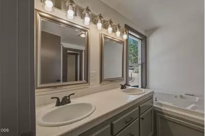 60282 Cree Circle, Bend, OR 97702 - Photo 32
