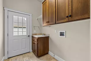 977 NE Hudspeth Ln, Prineville, OR 97754 - Photo 38