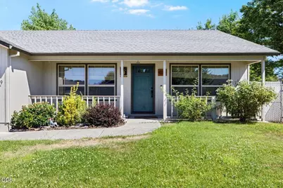 669 Karic Way, Eagle Point, OR 97524 - Photo 4