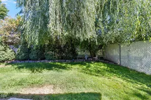 669 Karic Way, Eagle Point, OR 97524 - Photo 6