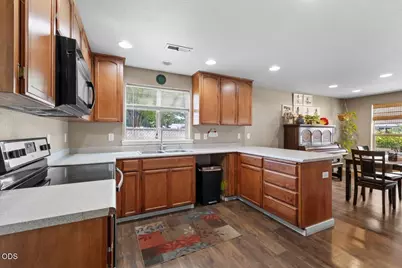 669 Karic Way, Eagle Point, OR 97524 - Photo 12