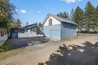 195 SE Roosevelt Avenue, Bend, OR 97702 - Photo 12