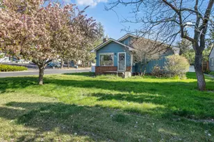 195 SE Roosevelt Ave, Bend, OR 97702 - Photo 6