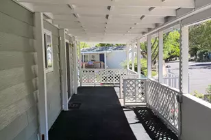 1055 N 5th St, Jacksonville, OR 97530 - Photo 2