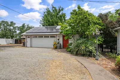 322 N 3rd Street, Central Point, OR 97502 - Photo 42
