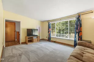 8511 McLaughlin Ln, Klamath Falls, OR 97601 - Photo 4