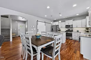 20496 SE Clover Crst Ct, Bend, OR 97702 - Photo 12