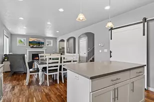 20496 SE Clover Crst Ct, Bend, OR 97702 - Photo 16
