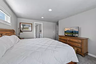 20496 SE Clover Crst Ct, Bend, OR 97702 - Photo 28