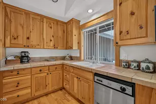 57641 Splitrock Ln, Sunriver, OR 97707 - Photo 8