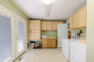 21035 Clairaway Ave, Bend, OR 97702 - Photo 40