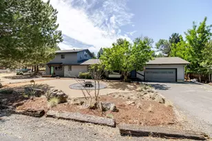 21035 Clairaway Ave, Bend, OR 97702 - Photo 4