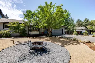 21035 Clairaway Ave, Bend, OR 97702 - Photo 6