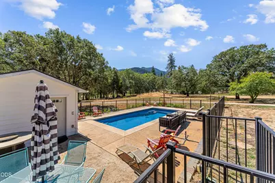 438 Murphy Creek Road, Grants Pass, OR 97527 - Photo 12