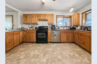 655 N Washington Street, Prairie City, OR 97869 - Photo 8