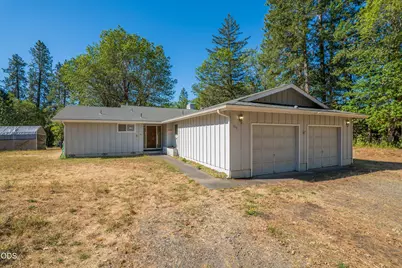 539 Roan Drive, Grants Pass, OR 97526 - Photo 38