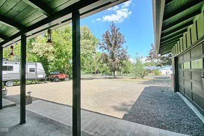 2162 Happy Valley Drive, Medford, OR 97501 - Photo 6