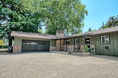 2162 Happy Valley Drive, Medford, OR 97501 - Photo 2
