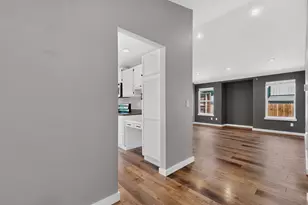 2939 SW Reindeer Ave, Redmond, OR 97756 - Photo 6