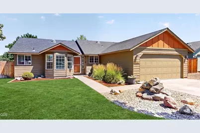 2939 SW Reindeer Avenue, Redmond, OR 97756 - Photo 2