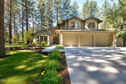 60643 Thunderbird, Bend, OR 97702 - Photo 1