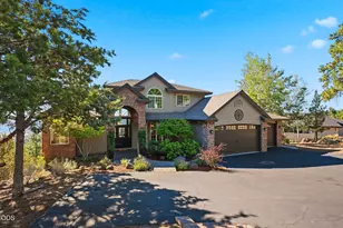 1019 NW Hale Ct, Bend, OR 97703 - Photo 4