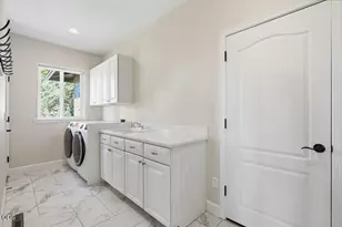 1019 NW Hale Ct, Bend, OR 97703 - Photo 46