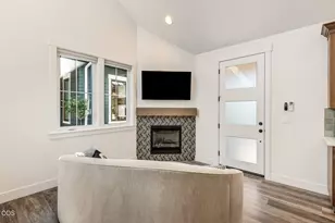 1931 NW Fields St, Bend, OR 97703 - Photo 34