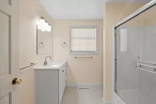 340 Miner Way, Jacksonville, OR 97530 - Photo 18