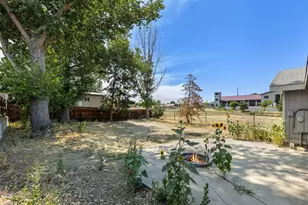 97 SE J St, Madras, OR 97741 - Photo 26