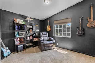 97 SE J St, Madras, OR 97741 - Photo 16