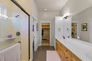 350 Kansas Dr, Medford, OR 97504 - Photo 28