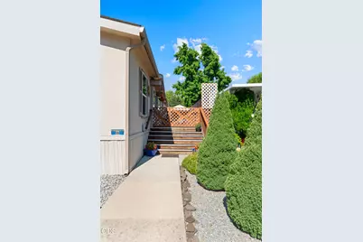21 Brophy Way #UNIT 18, Shady Cove, OR 97539 - Photo 2
