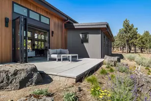 1489 NW Puccoon Ct, Bend, OR 97703 - Photo 54
