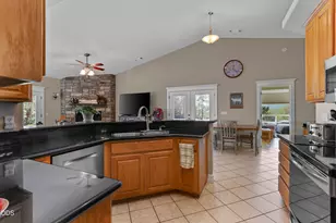 1095 Ingalls Ln, Wilderville, OR 97543 - Photo 10