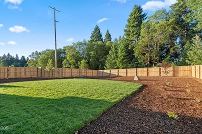1107 Cascade Loop, Cave Junction, OR 97523 - Photo 30