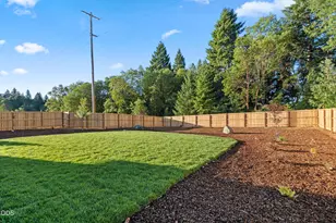1107 Cascade Dr, Cave Junction, OR 97523 - Photo 30