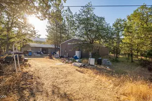 2659 Foots Creek L Fork Rd, Gold Hill, OR 97525 - Photo 34